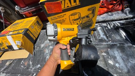 DEWALT 15 COUL SIDIG FENCING NAILER