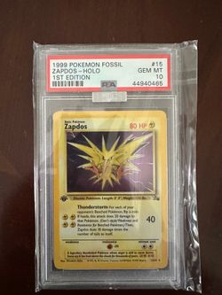 1999 Pokemon Fossil Zapdos Holo First Edition