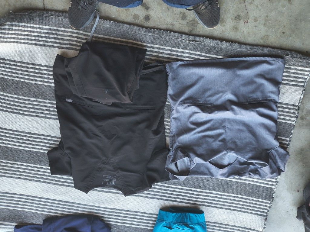 Figs Scrub For Nurses ,XL $140 For All Or $50 Asset By The Way Joggers