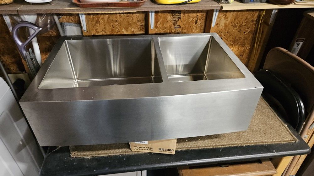 33 INCH Stainless 60/40Double Farmhouse Sink