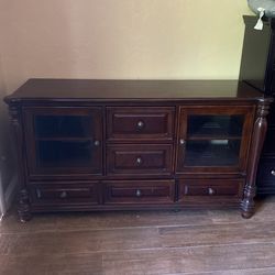 TV Media Stand Dresser
