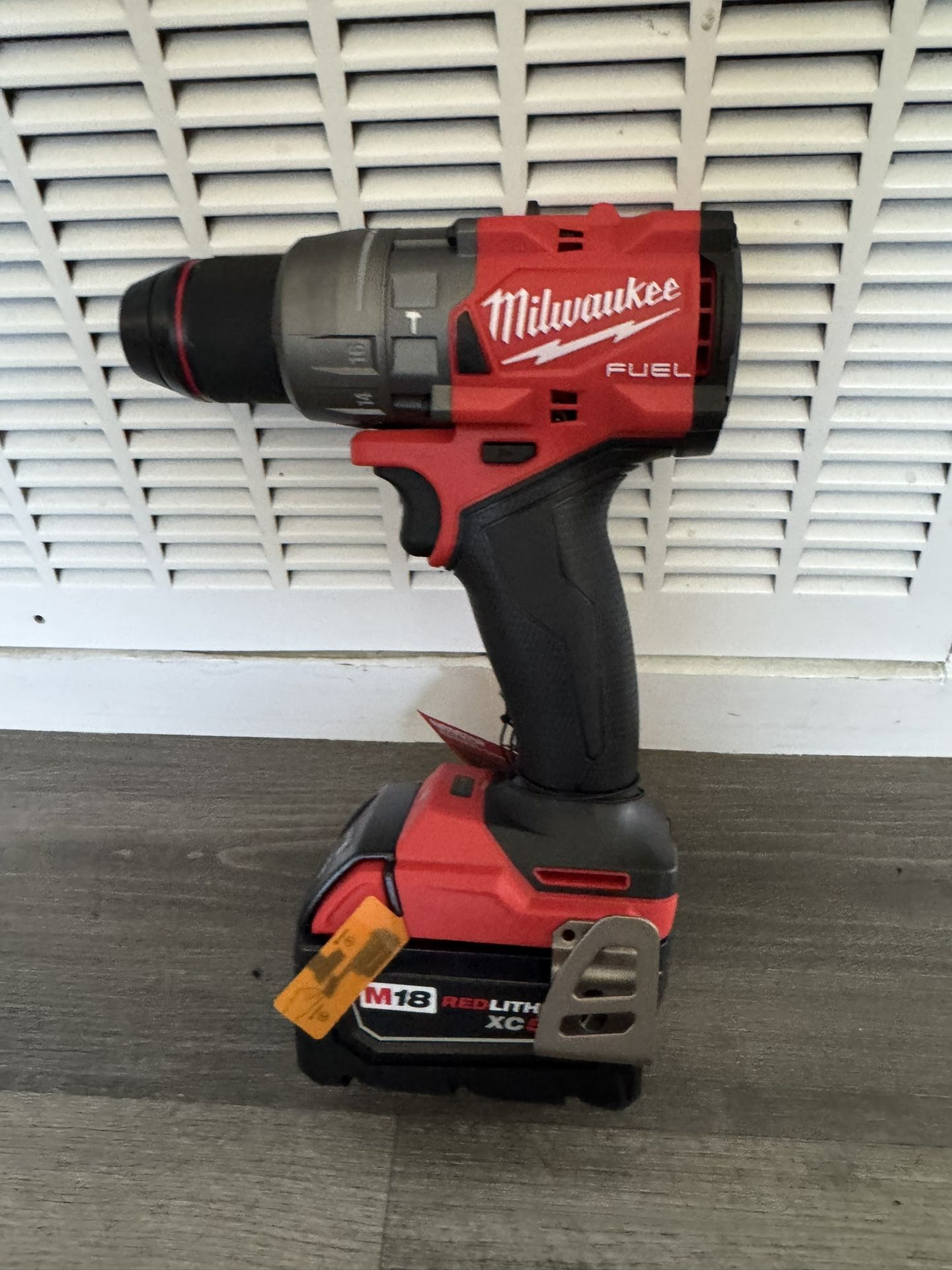 Milwaukee Hammer Drill/Driver With 5.0 Battery