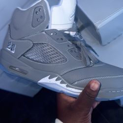 Wolf Grey 5’s