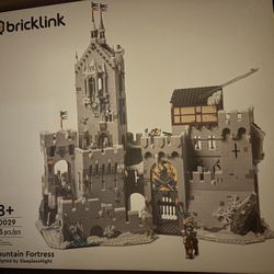 LEGO Bricklink 910029 Mountain Fortress: Winter Siege Playset 