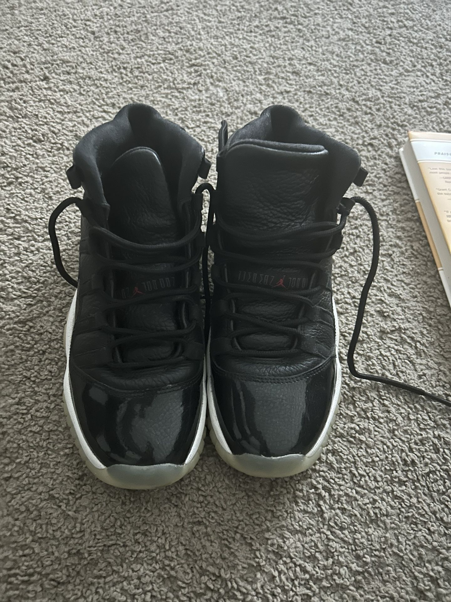 Black Jordan 11’s