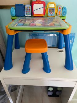 VTECH ACTIVITY DESK