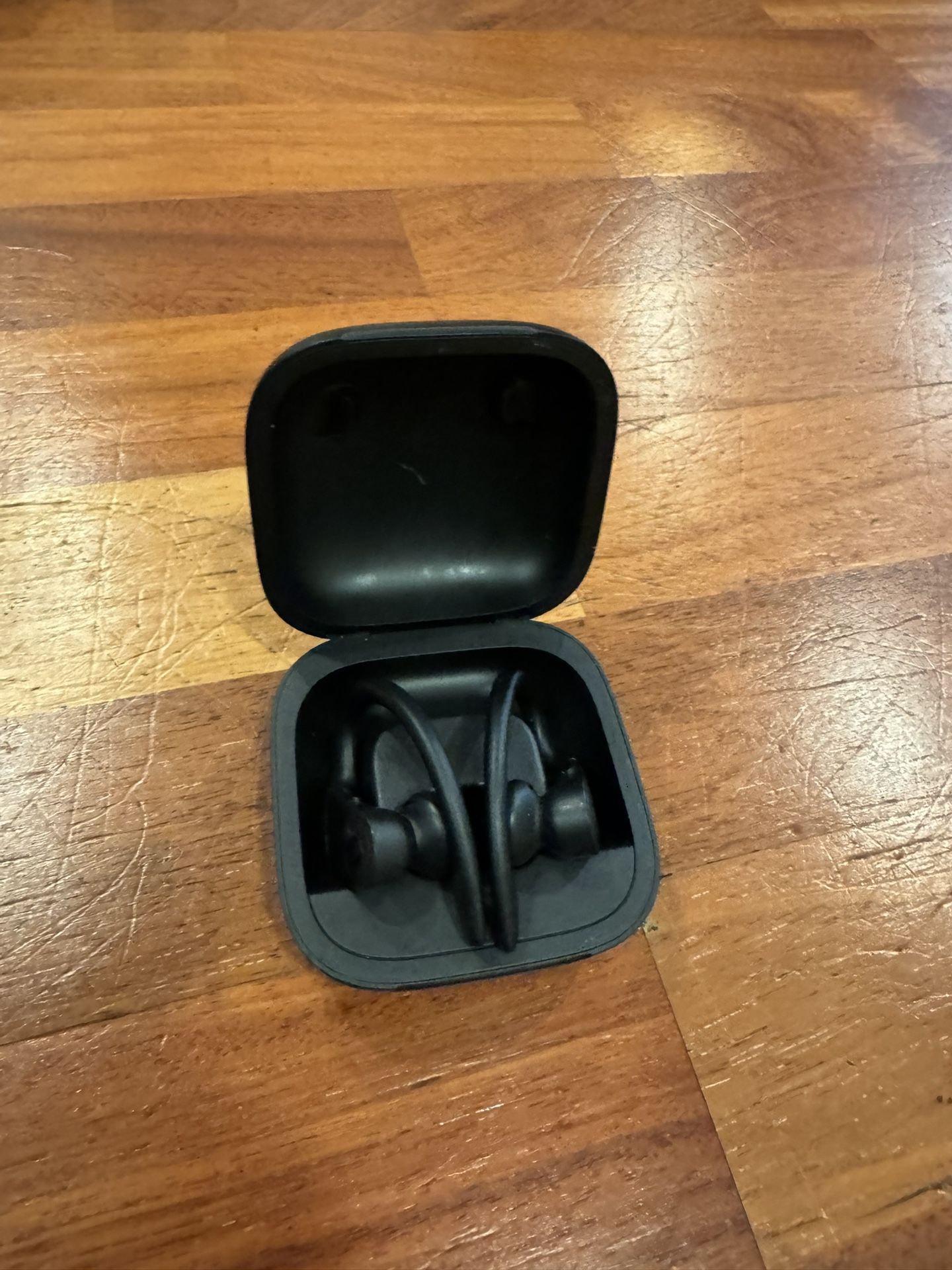 Powerbeats Earphone
