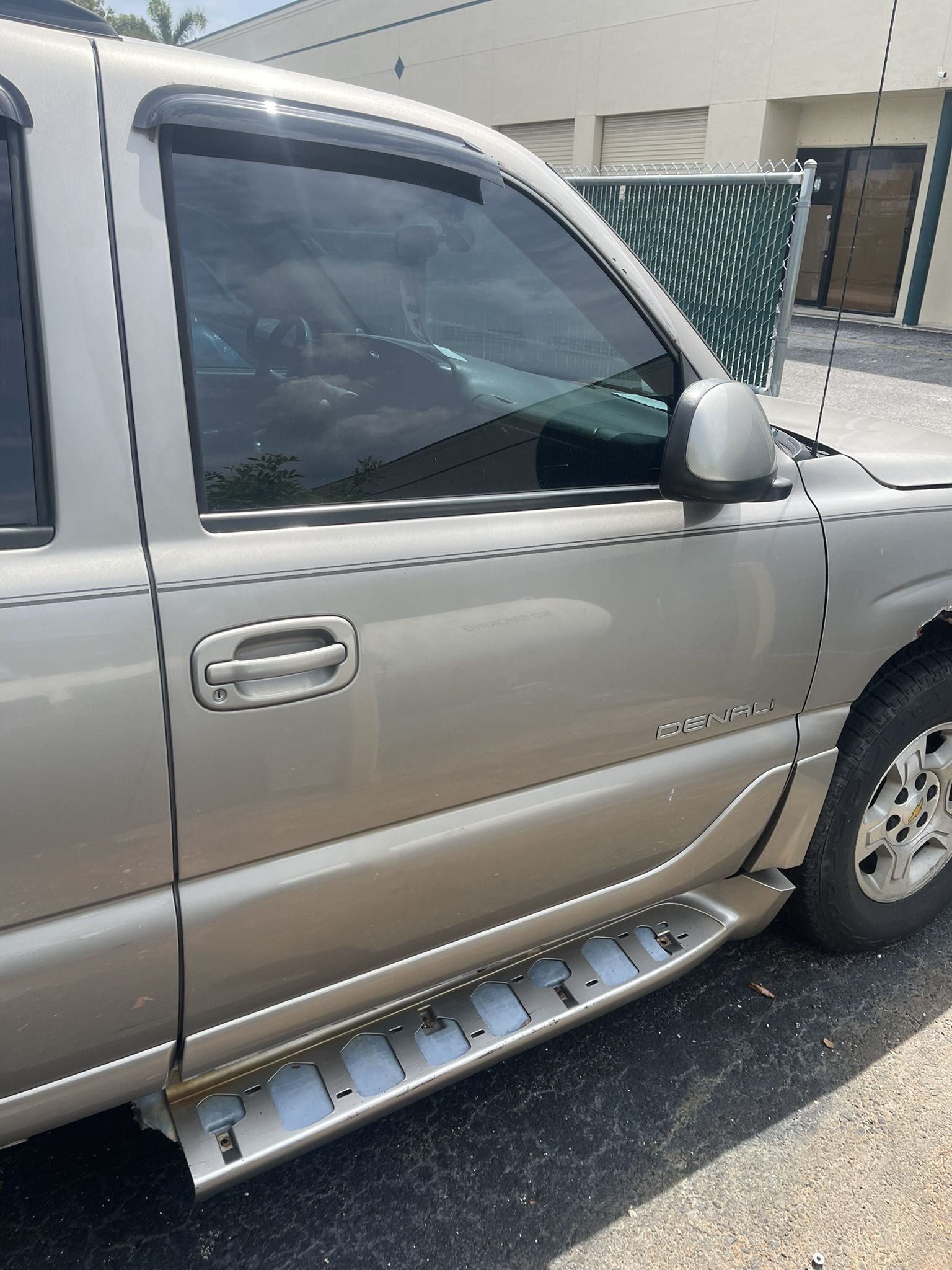 2002 Gmc Yukon Denali Parts Available, Parts Parts Parts For Sale