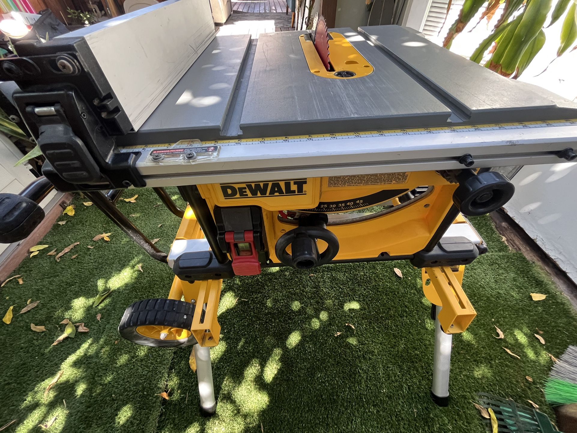 Dewalt Tablesaw + Stand
