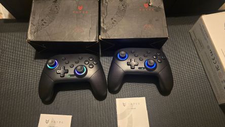Universal wireless controllers