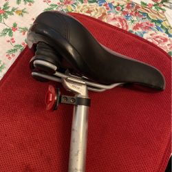 VELO Bike Seat KALIN Like New.