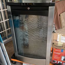 GE Wine Cooler Like New——$250