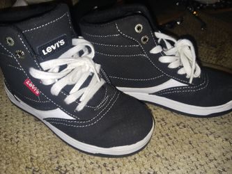 Boys size 2 Shoes