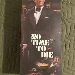 007 Realistic Figure 