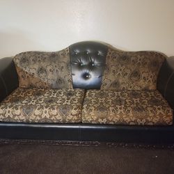  Sofa & Loveseat