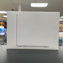 Apple MacBook Air 15 Inch M4 16GB RAM 256GB SSD Silver Brand New Sealed SKU5531