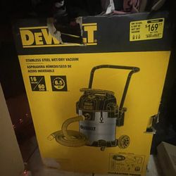 dewalt vacuum 