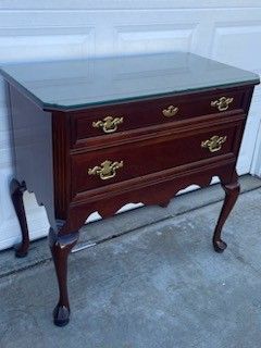 Accent Table Wirh Protective Glass Cover