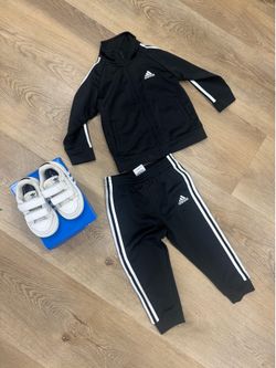 Adidas 18 months - Activewear and sneaker set