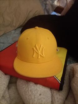 Fitted Yankees Hat
