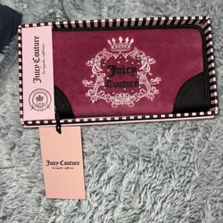 Juicy Couture Exclusive Heritage Large Velour Zip Wallet Rasberry Tart