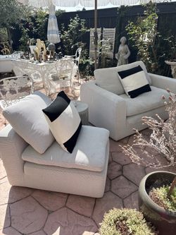 Restoration Hardware Outdoor Lounge Chair + Armchair Set w/ Side Table
