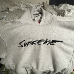 Supreme Hoodie 