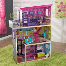 Kidkraft Super Model Dollhouse with furniture