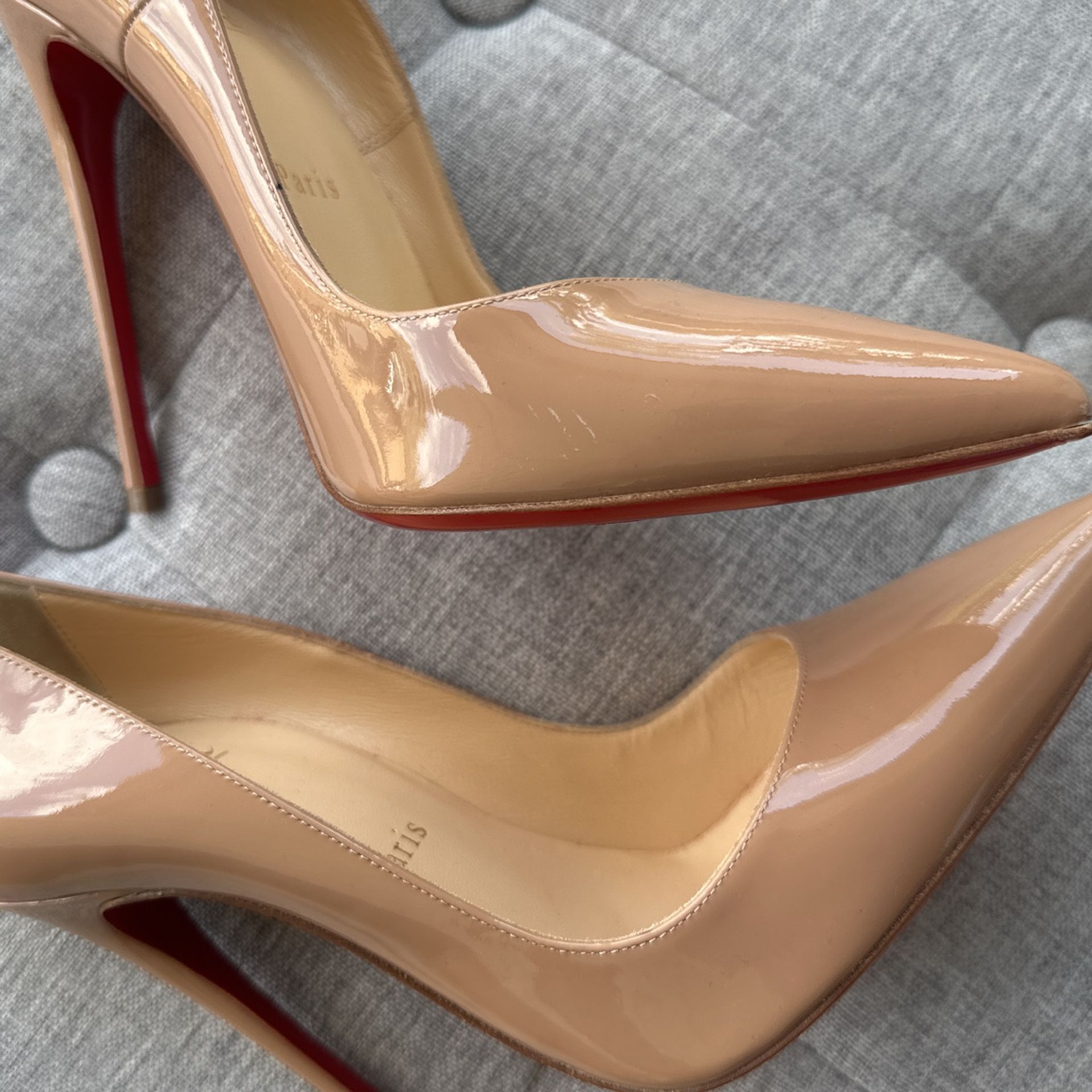Beige 37.5 Christian Louboutin Patent Pump Heels