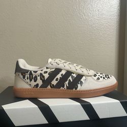 Adidas leopard print shoes