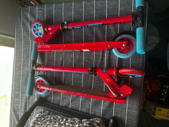 Red and Blue Kids Kick Scooters – Set of 2