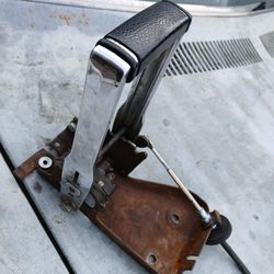 1960S  CHEVY SS FLOOR SHIFTER!! 125$