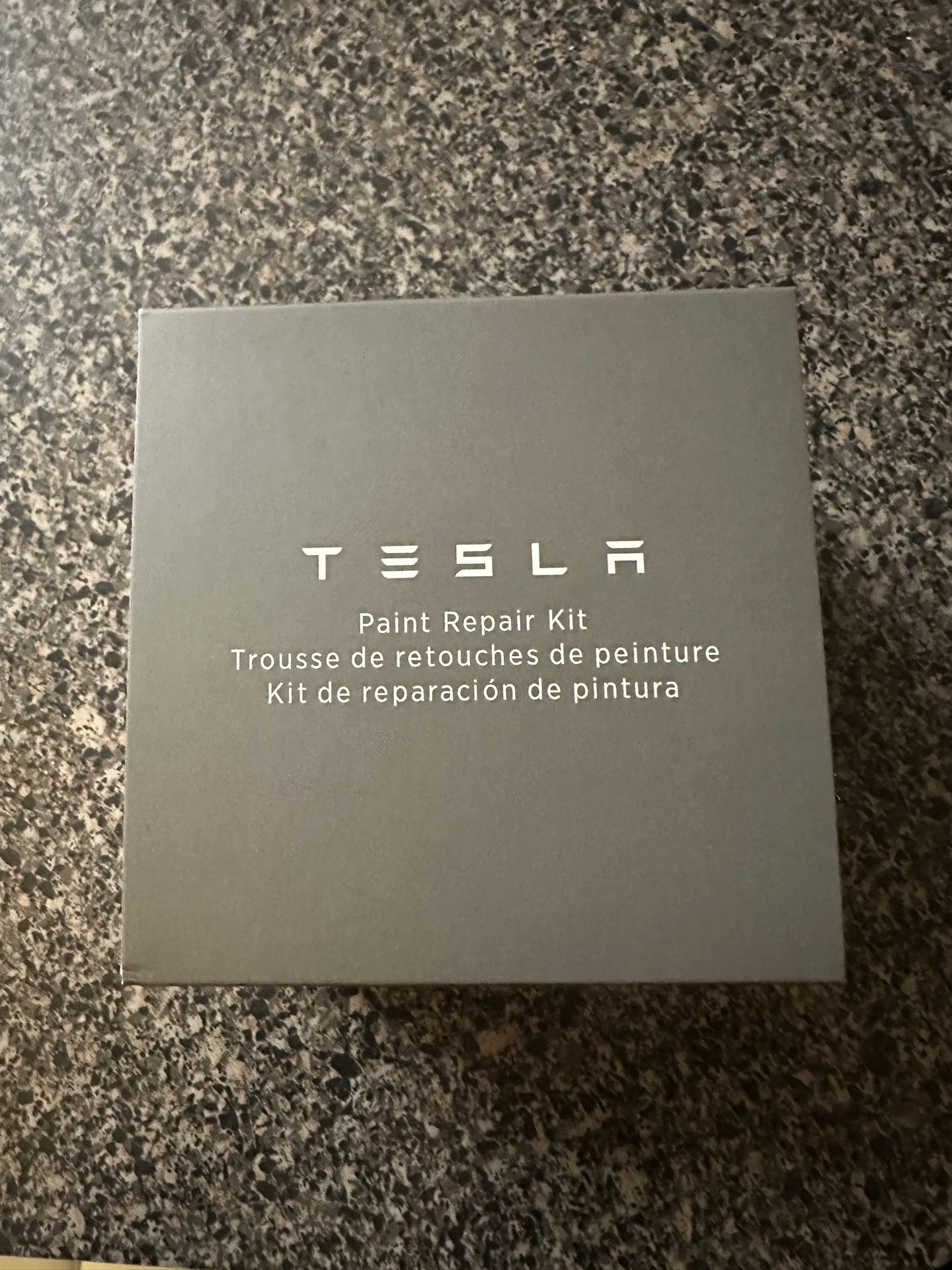 Tesla Paint Repair Kit Perl white