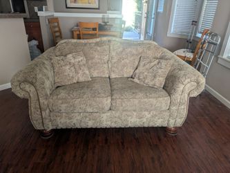 Love seat