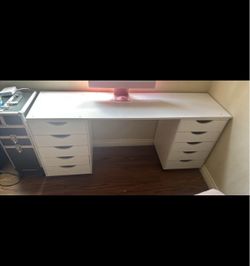Desk & Chair