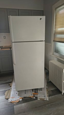 GE refrigerator