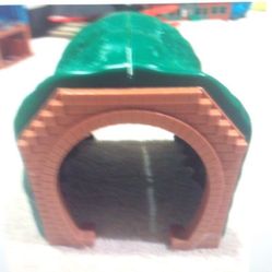 Thomas the train tunnel