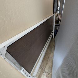 King Bedroom Set with Casper
Mattress - Excellent Condition!