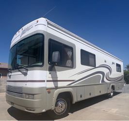 2000 Fleetwood Southwind