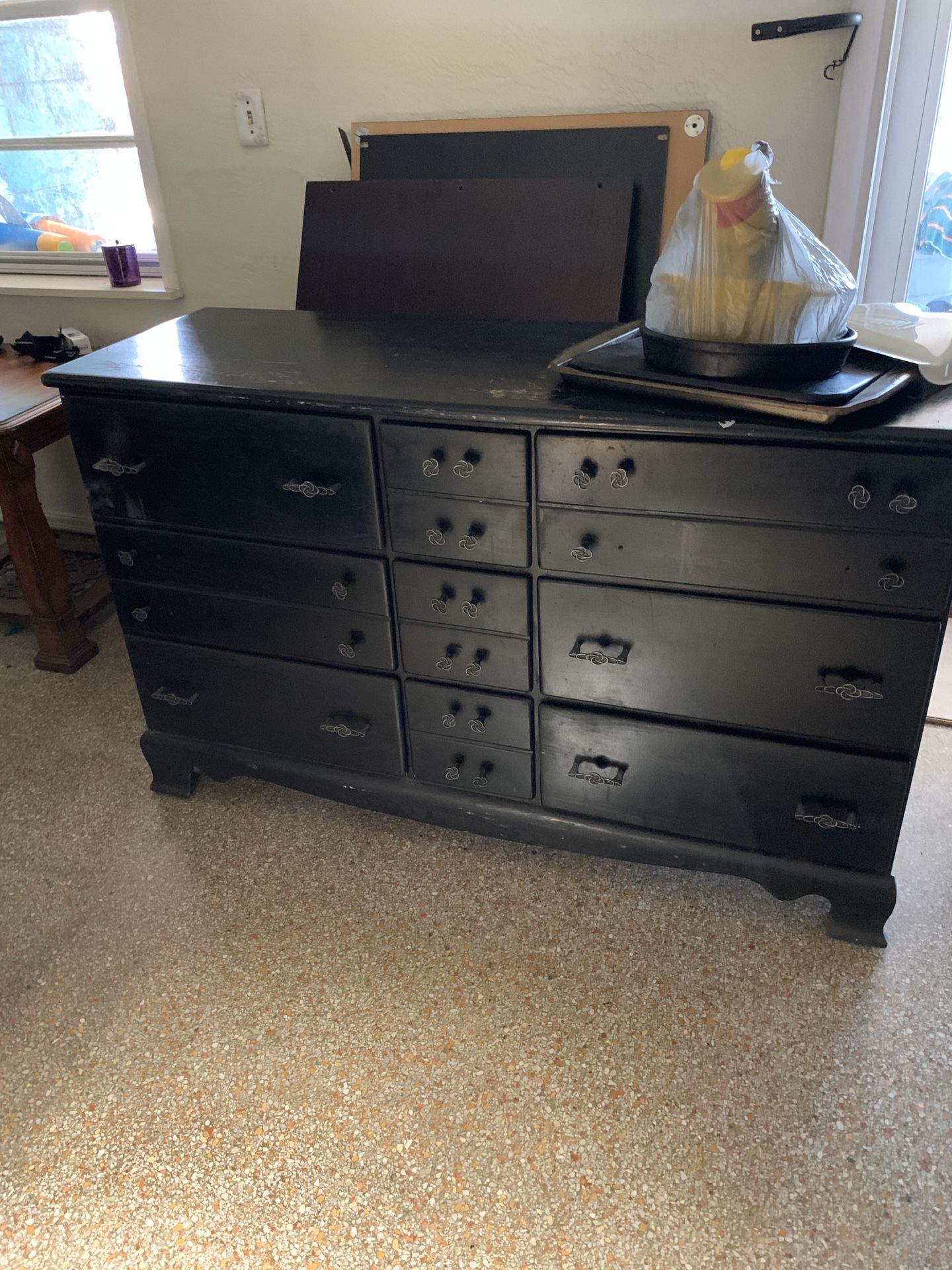 2 dressers that need a new home