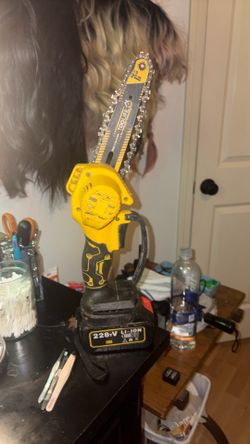 6” MINI CHAINSAW
