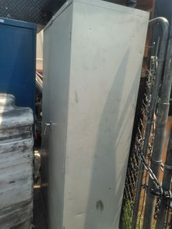 Locking storage cabinet asking one hundred dollars