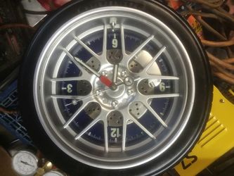 Mag wheels clock with lights and sounds