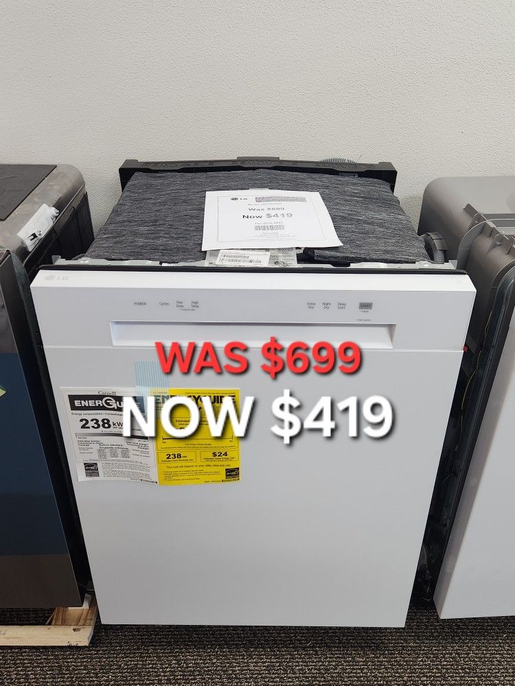 24 in. White Front Control Dishwasher
with Stainless Steel Tub and Senseclean