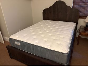 Queen mattress, boxsprings and frame.