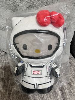 Hello Kitty Kidrobot Sanrio 13” White Astronaut Plush NECA Brand New