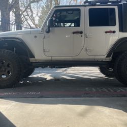 JKU OFF ROAD LIGHTS 