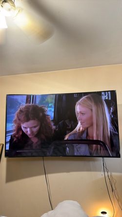 65” Samsung curve tv￼