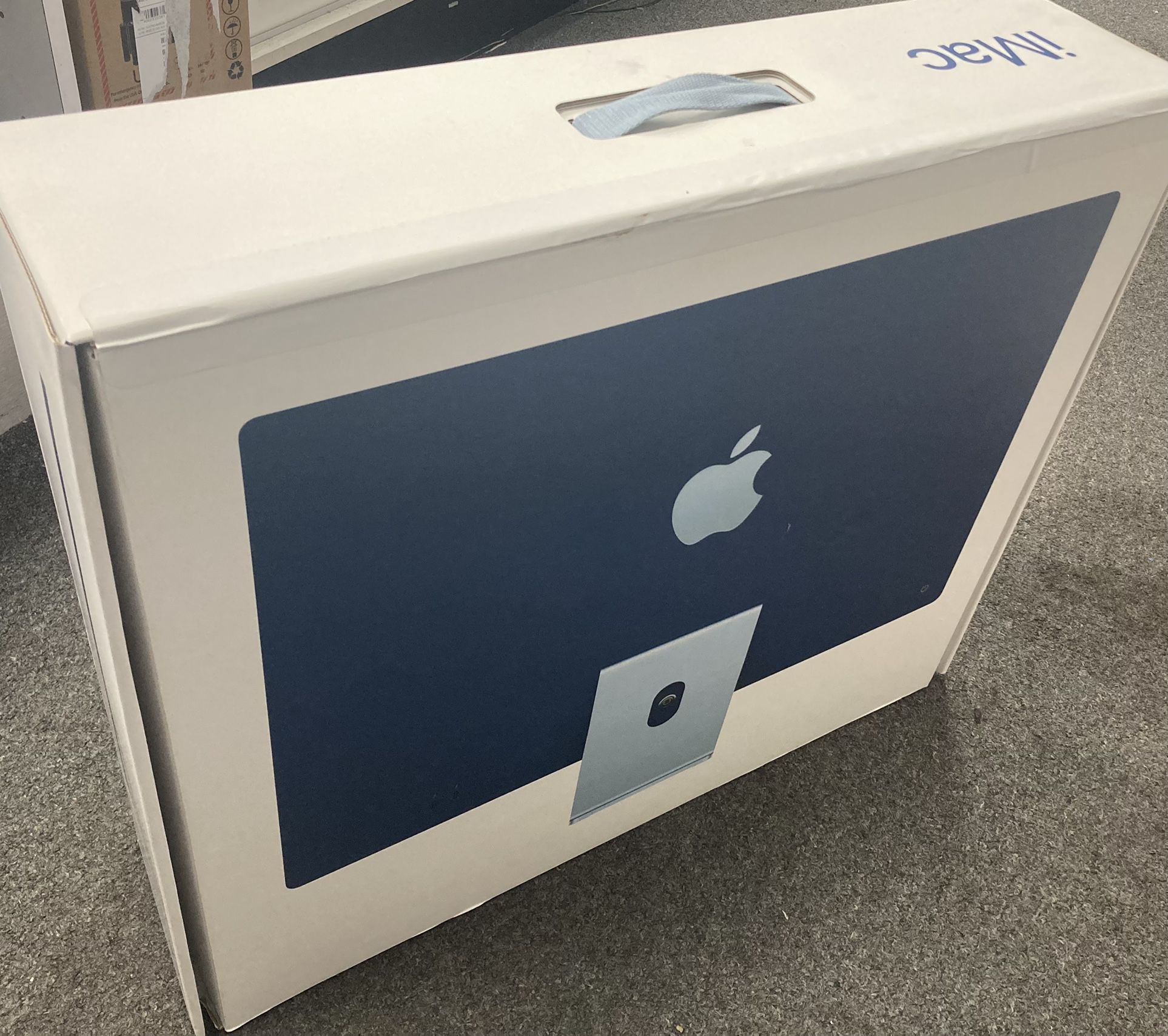 24” iMac with Retina 4.5K