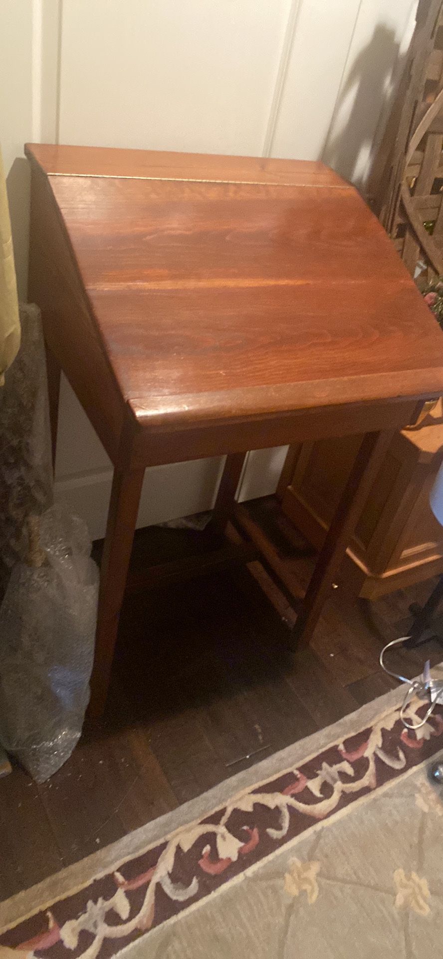 Antique Lector- State Men’s Desk Lector